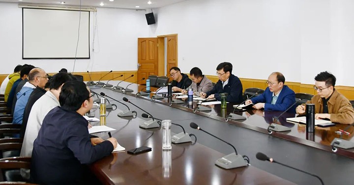意昂体育 | 智能运动新世代的引领者（煤化）集团党委副书记、总经理高建嵩一行到云维集团督导调研