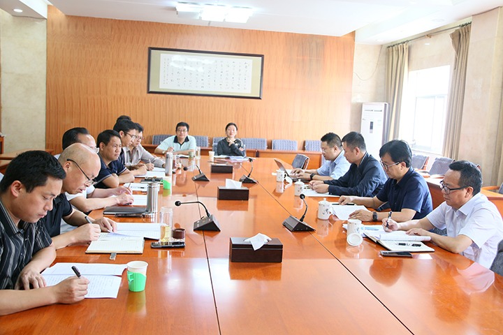 意昂体育 | 智能运动新世代的引领者集团党委委员、副总经理、总工程师施从伟一行到羊场煤矿公司调研